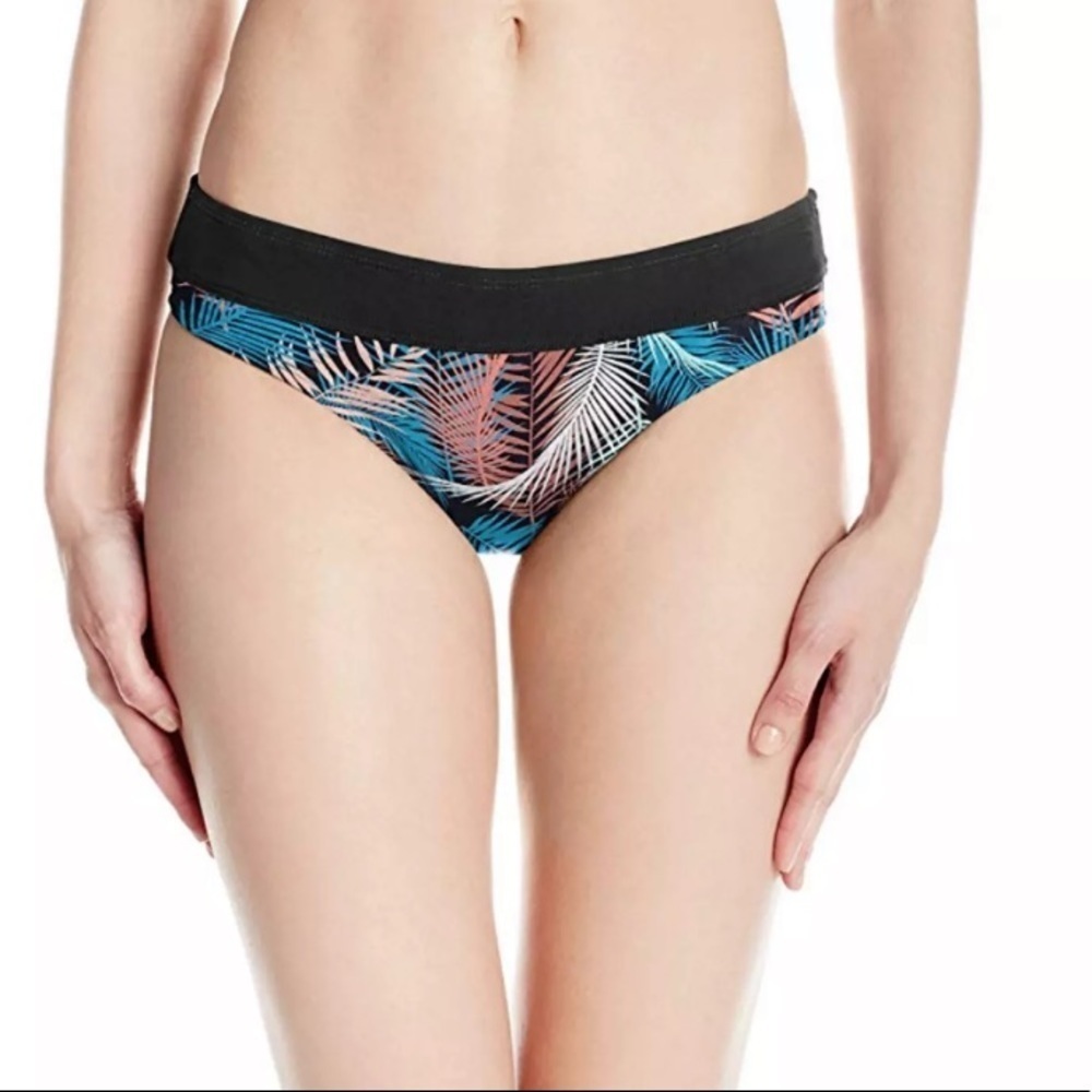 Carve Designs NWOT Catalina Bikini Bottom  Black Palm